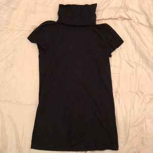 Theory short sleeve turtleneck